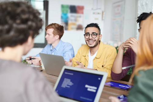 拼多多客服外包和自聘客服的區(qū)別