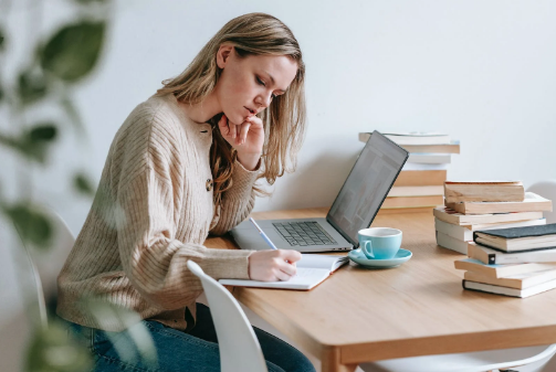 節(jié)假日期間客服外包能解決哪些客服問題