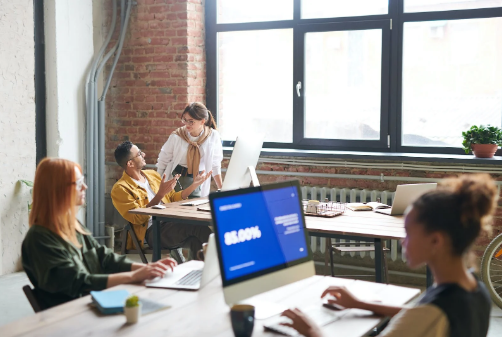 外包客服和兼職客服對(duì)比哪個(gè)好