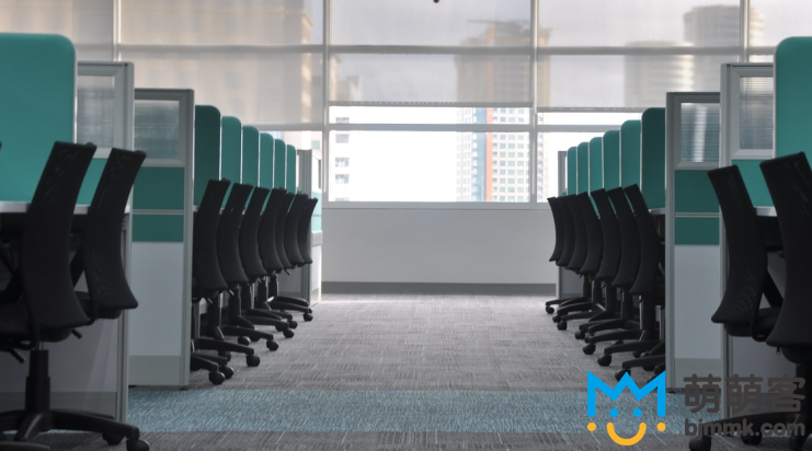 跨境電商客服外包與自聘客服哪個(gè)好？