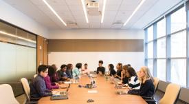 智能審核相比人工審核有什么優(yōu)勢